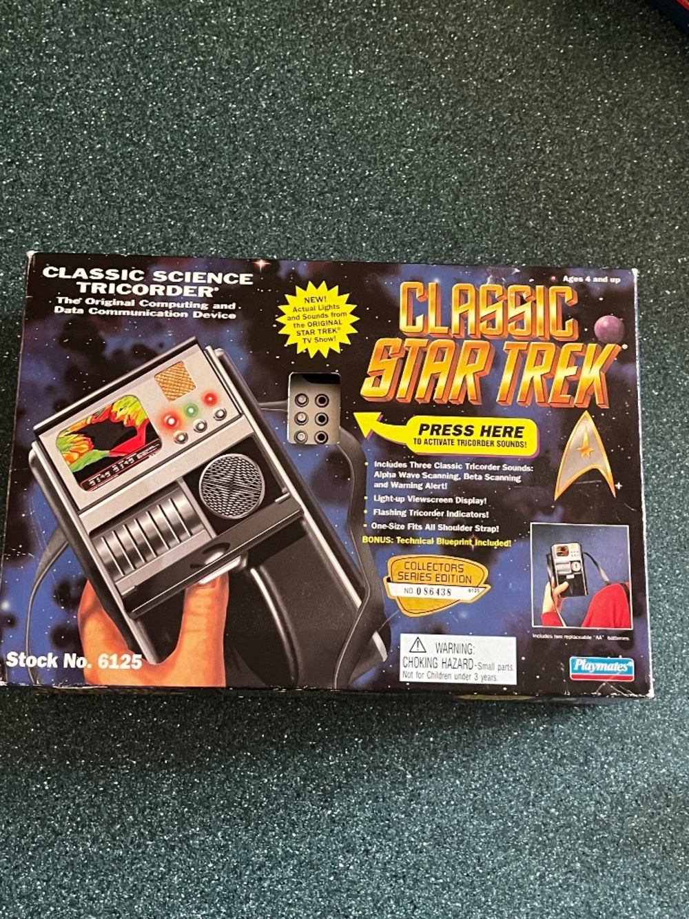 Classic Star Trek Classic Science Tricorder Playmates 6125 VTG 1995 NIB